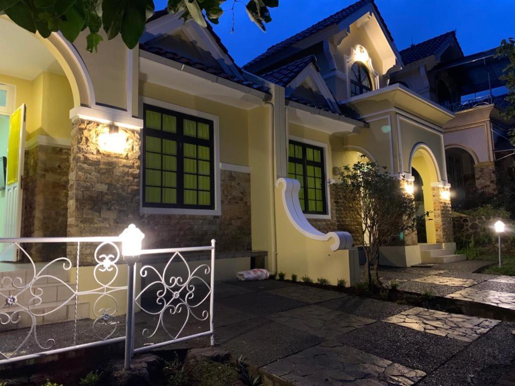 Villa kota bunga cipanas 3 kamar baru renovasi full wifi Cikundul Bagian luar foto